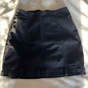 Free People Black modern Femme Jean mini skirt, Size S/2